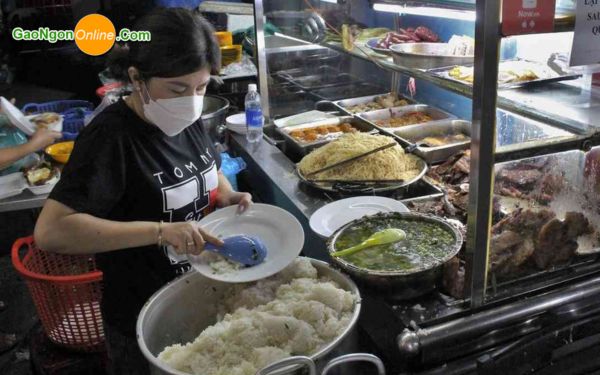 Cung cấp gạo cho các quán cơm tấm đêm