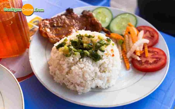 Cung cấp gạo cho các quán cơm tấm đêm