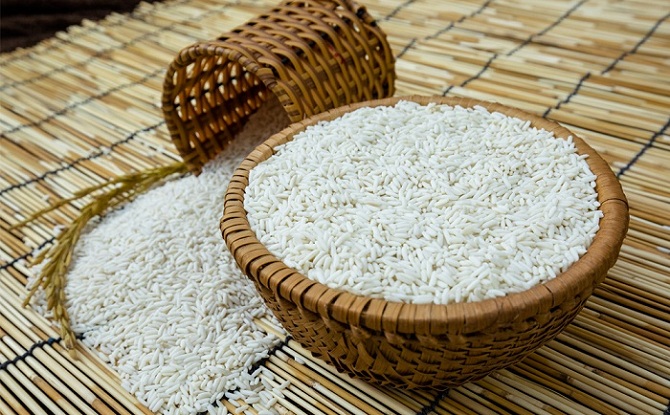Giá gạo nếp bao nhiêu tiền 1kg ?