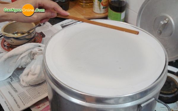 Cách tráng bánh cuốn đảm bảo độ dai mềm không rách